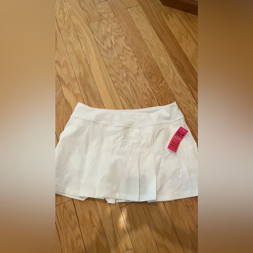 Lilly Pulitzer white skort